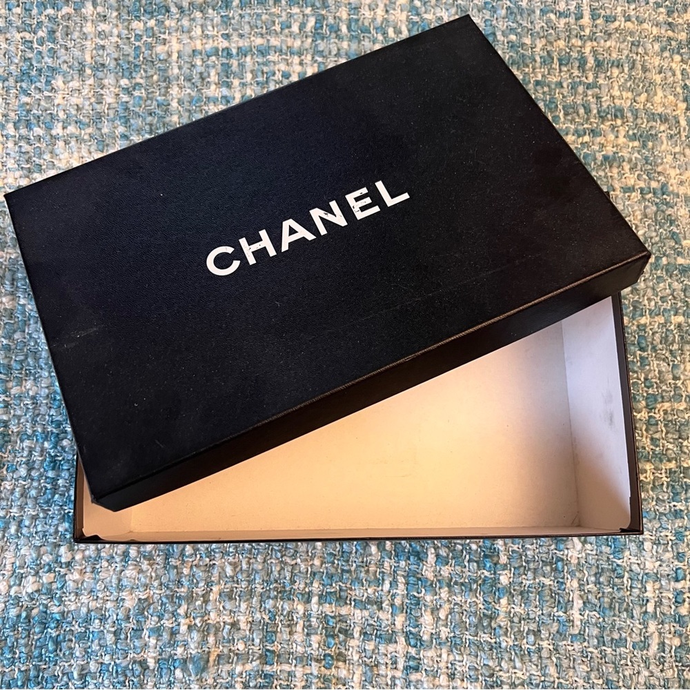 CHANEL Vintage Empty Shoe Box